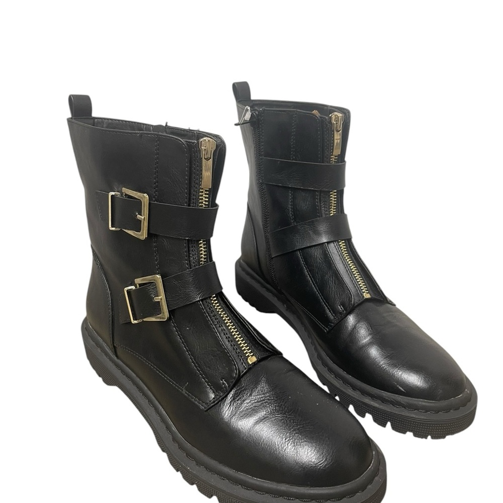 Universal thread ankle boots with zipper and buckles size 10